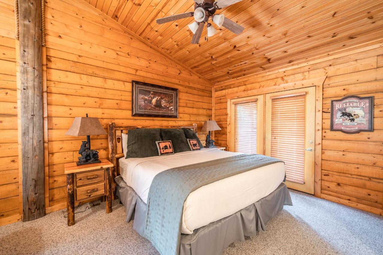 Cabins At Grand Mountain Branson Exteriör bild