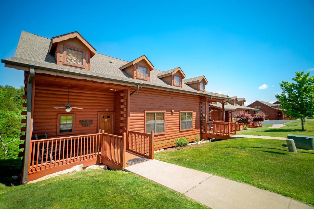 Cabins At Grand Mountain Branson Exteriör bild